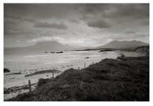 Mweel-beach-dark-Ro25-local.jpg