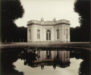 atget_trianon[1].jpg
