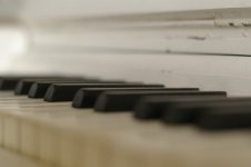 piano.JPG