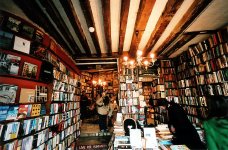 Paris Shakespeare & Co Store.jpg
