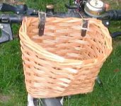 childsbikebasket.jpg