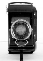 44562940.cameras2VoigtlanderBessaRF.jpg