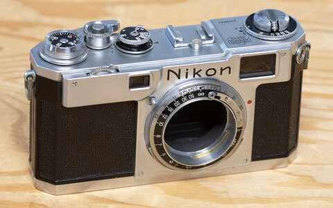 Nikon S2.jpg