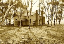 Old House at Dooen.jpg