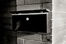 mailbox2.jpg