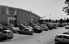 Tesco carpark - Balda.jpg