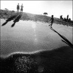 p_beach_teni_1_bw_fb_2.jpg