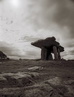 Poulnabrone.jpg