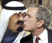 bush-abdullah-kiss.jpg