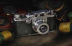 vintage leica IIIc 1946.jpg