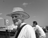 070721-144110-bw-cr-72-500.jpg
