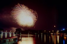 fireworks1hr.jpg