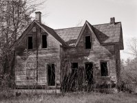 abandoned-house-1 (Medium).jpg