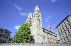 Skopar21 U100 Kirche.JPG