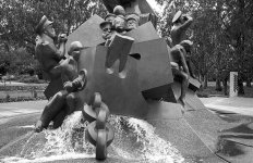 BW109-_002.jpg