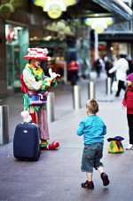 pitt_street_clown-2-webr.jpg