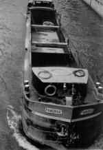 Barge_small.jpg