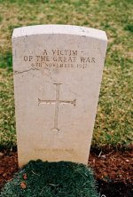 ww 1 graveyard 4 nameless.jpg