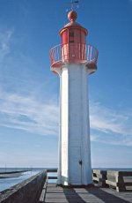 Trouville lighthouse.jpg