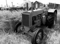 RFF-rob-P1050114-mankota-tractor-BW-copy.jpg
