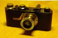 leicafront.jpg