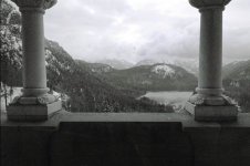 neuscwhan-balcony-apr08.jpg