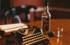 Pitu-with-typewriter.jpg