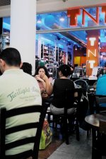 AtMall_CafeH_small_F1000035.jpg