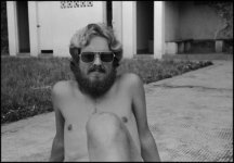 Me plage Zaire reduced.jpg