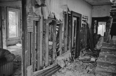 abandoned-house-2.jpg