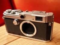 CanonL1_e9f0_1_b.JPG