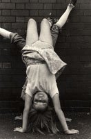 TN UK M Handstand girls 1a.JPG