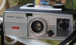 Kodak Brownie Super 27.jpg