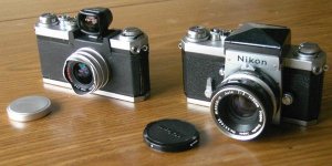 Nikon L.jpg
