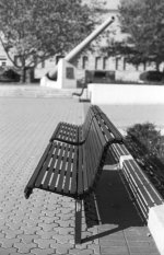 BW136_04.jpg