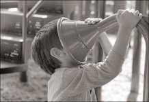 Ben, Emily Kensington Park, MP 90Elmar Tri-X @1600 Diafine 10-2006 01.jpg