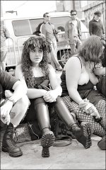 Folsom_Street_Fair_G2_45Planar_XP2_09-2005_69.jpg