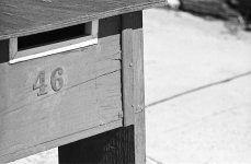 BW103_25.jpg