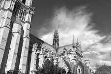 Leica M Monchrom Notre Dame1 (Orange Filter) ISO320 copy copy.jpg