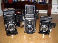 rolleicord and ikontas.jpg