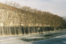 Wroclaw bomenrij aan Oder.jpg