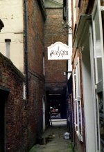 alley1.jpg