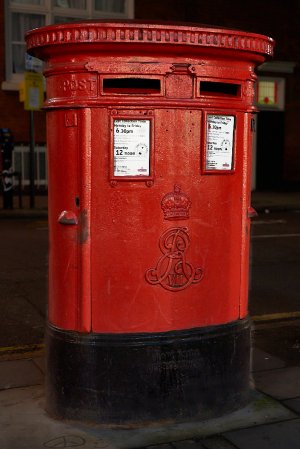 _DSC1392 Post Box NEX-7 Sonnar 24mm f1.8 iso 800 60s at f1.8.jpg